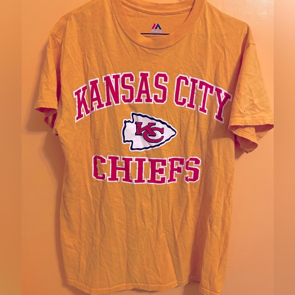 Kansas City Chiefs women’s medium t’shirt